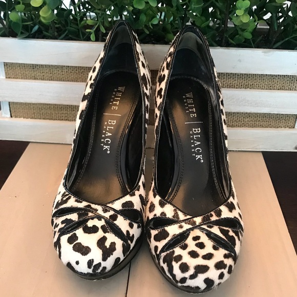 WHITE HOUSE BLACK MARKET Animal Print Heels - Picture 5 of 10